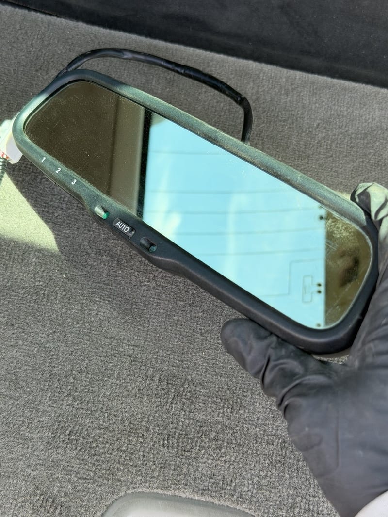 Gương chiếu hậu trong xe chống chói (inner mirror)