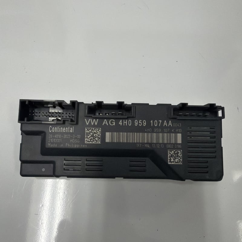 Hộp điều khiển cửa hậu hay mở cốp sau