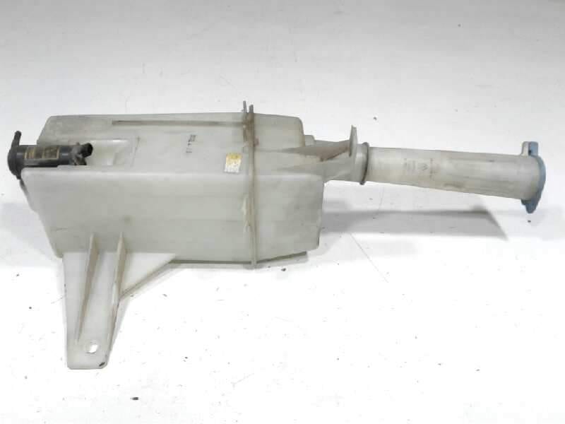 Bình nước rửa kính